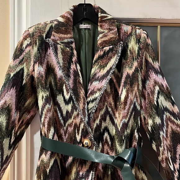 Italian gorgeous coat - Picture 2 of 11